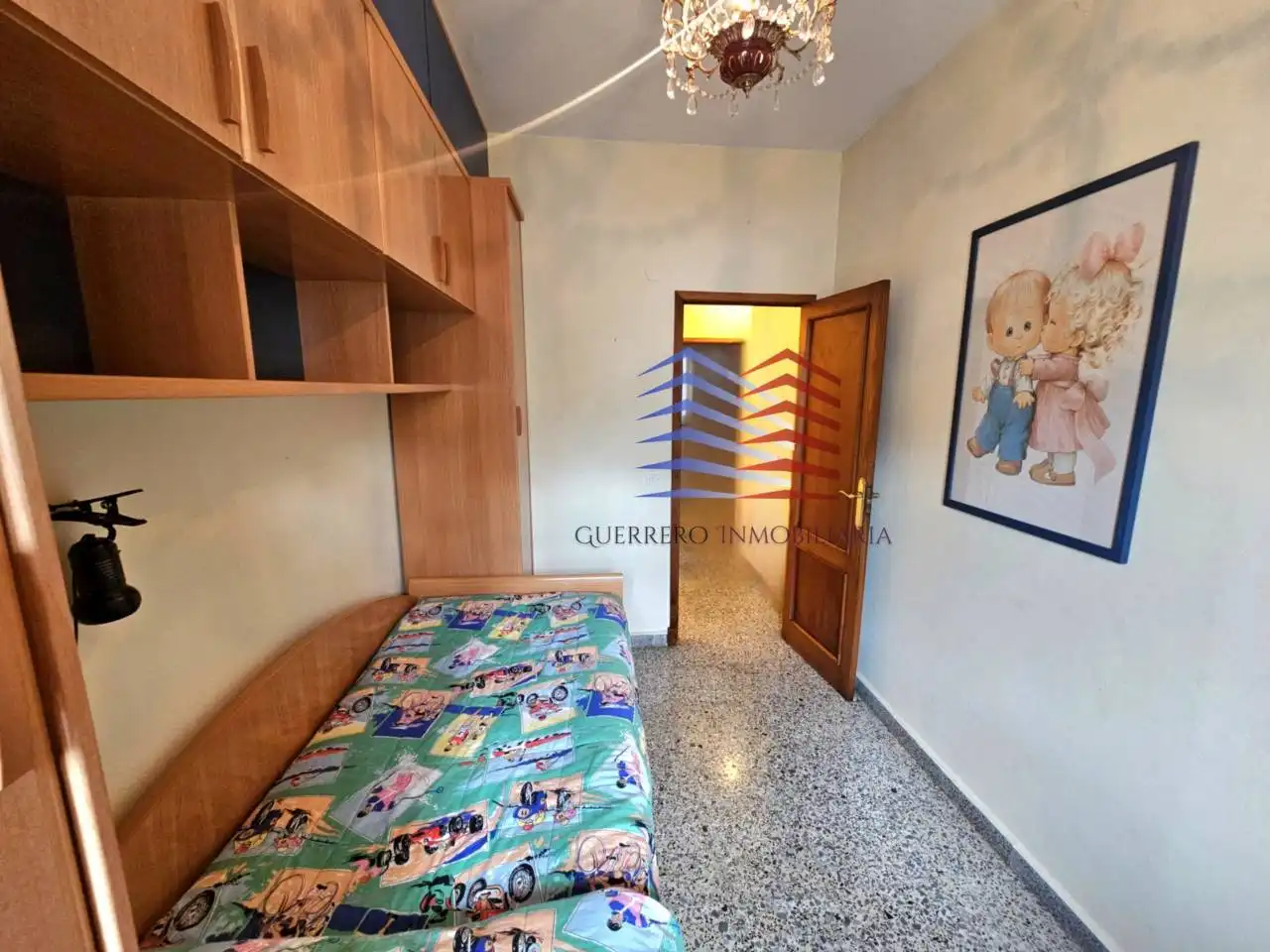 Dormitori de Apartament de lloguer en Ourense Capital  amb Calefacció, Terrassa i Traster
