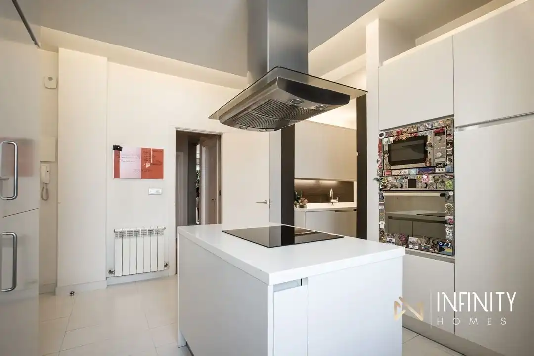 Cocina de Piso de alquiler en Bilbao  con Calefacción, Terraza y Horno
