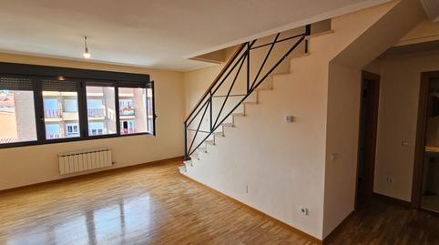 Foto 2 von Maisonette zur Miete in Avenida de la Constitución, Trobajo del Camino, San Andrés del Rabanedo