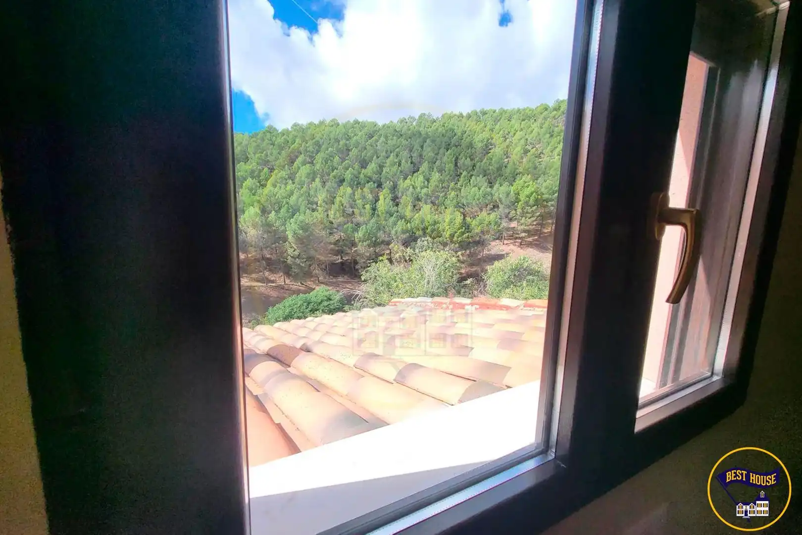 Exterior view of Duplexes for sale in Cuenca  with Heating, Furnished and Balcony