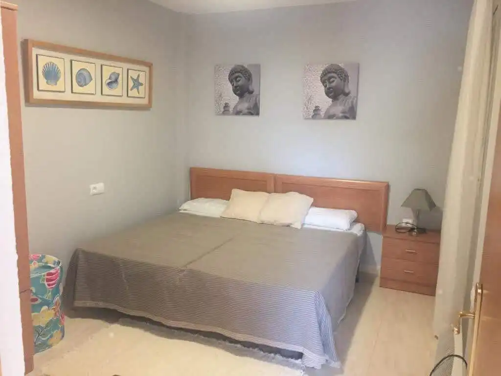 Dormitori de Dúplex en venda en Cádiz amb Jardí privat i Moblat