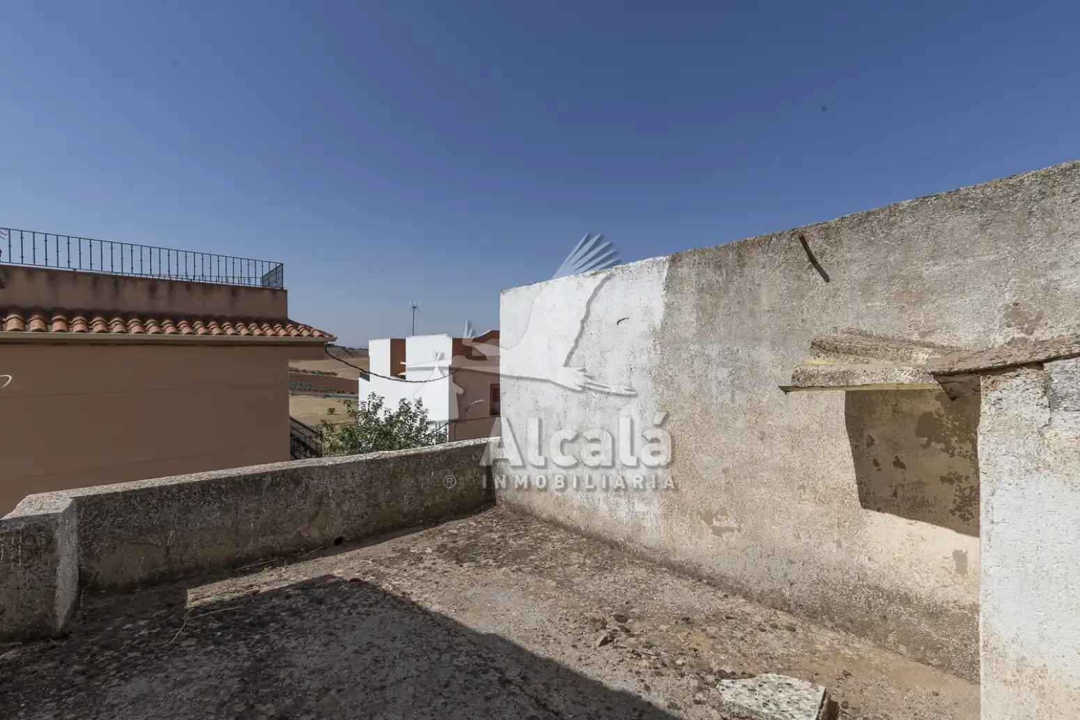 Vista exterior de Casa o chalet en venta en Alhambra con Calefacción y Amueblado