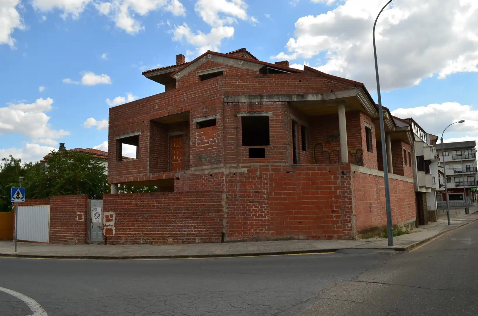 Houses for sale in N/A, -1, Miralvalle - Av. Virgen del Puerto - La Data