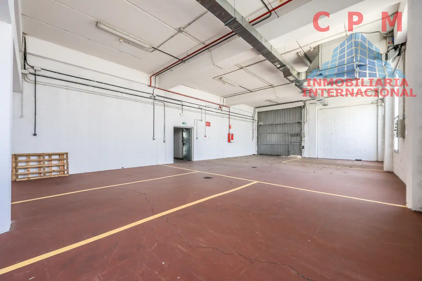 Parking de Nave industrial de alquiler en Madrid con Calefacción