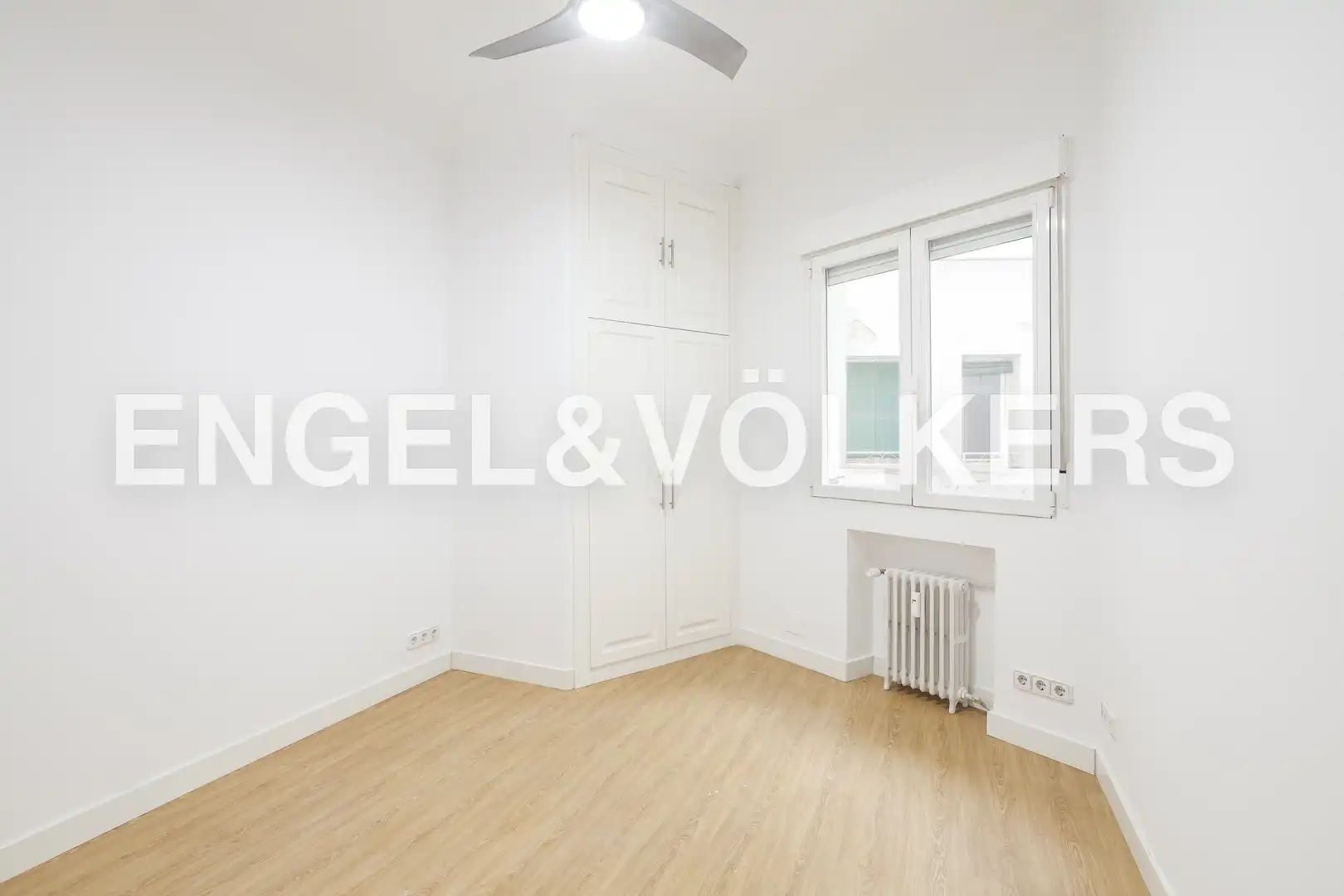 Bedroom of Flat for rent in Madrid  with Heating, Terrace and Balcony