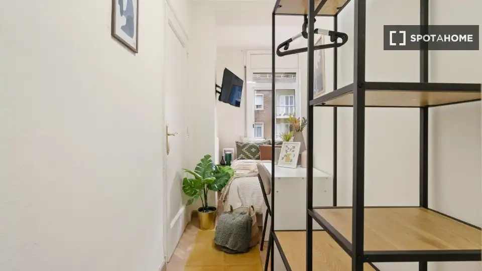 Habitación de Piso para compartir en Barcelona con Aire acondicionado, Calefacción y Terraza