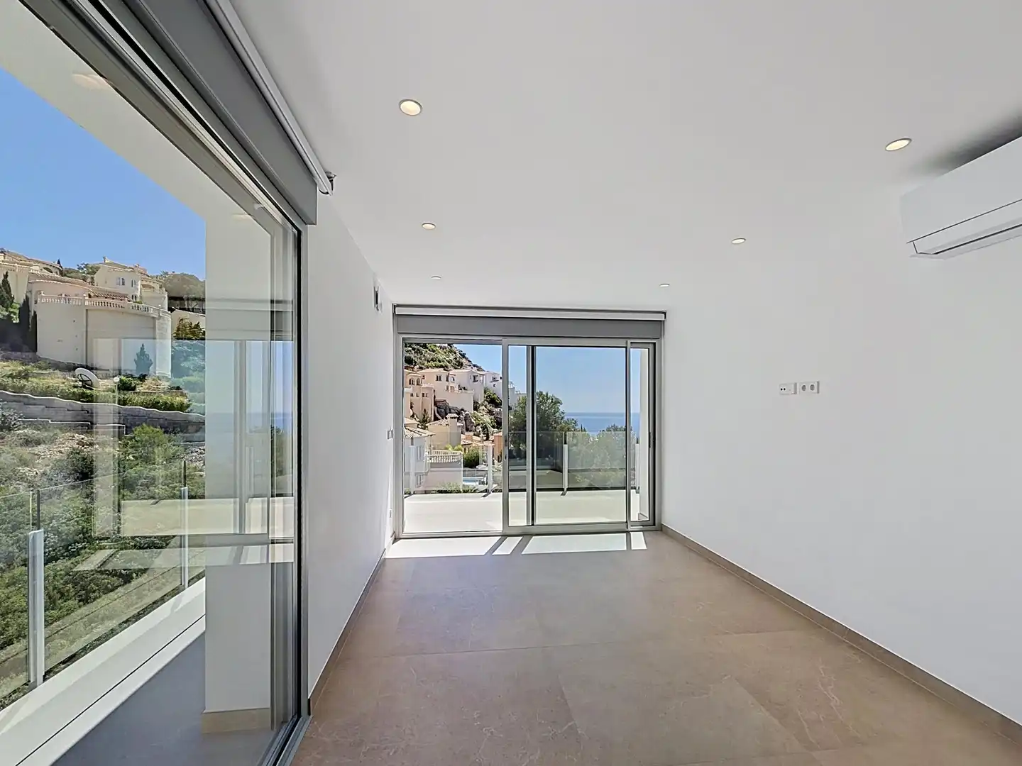 Chalet con piscina en venta en Cumbre del Sol, imagen 37