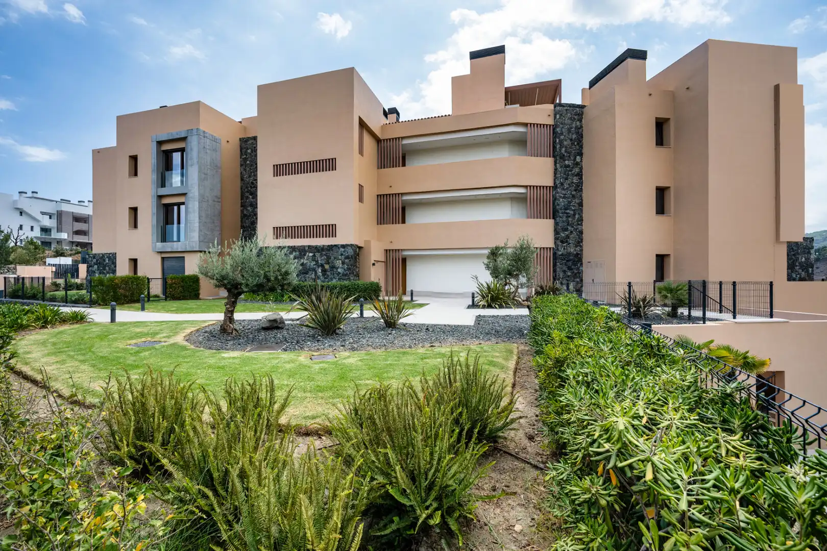 Apartament amb piscina en venda a Benahavís pueblo, imagen 39