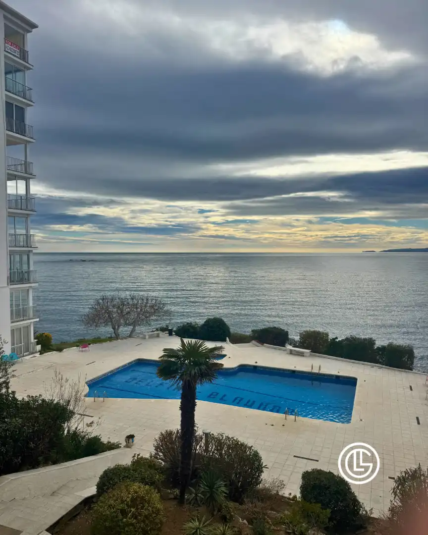 Swimming pool of Flat for sale in Roses  with Air Conditioner, Heating and Furnished