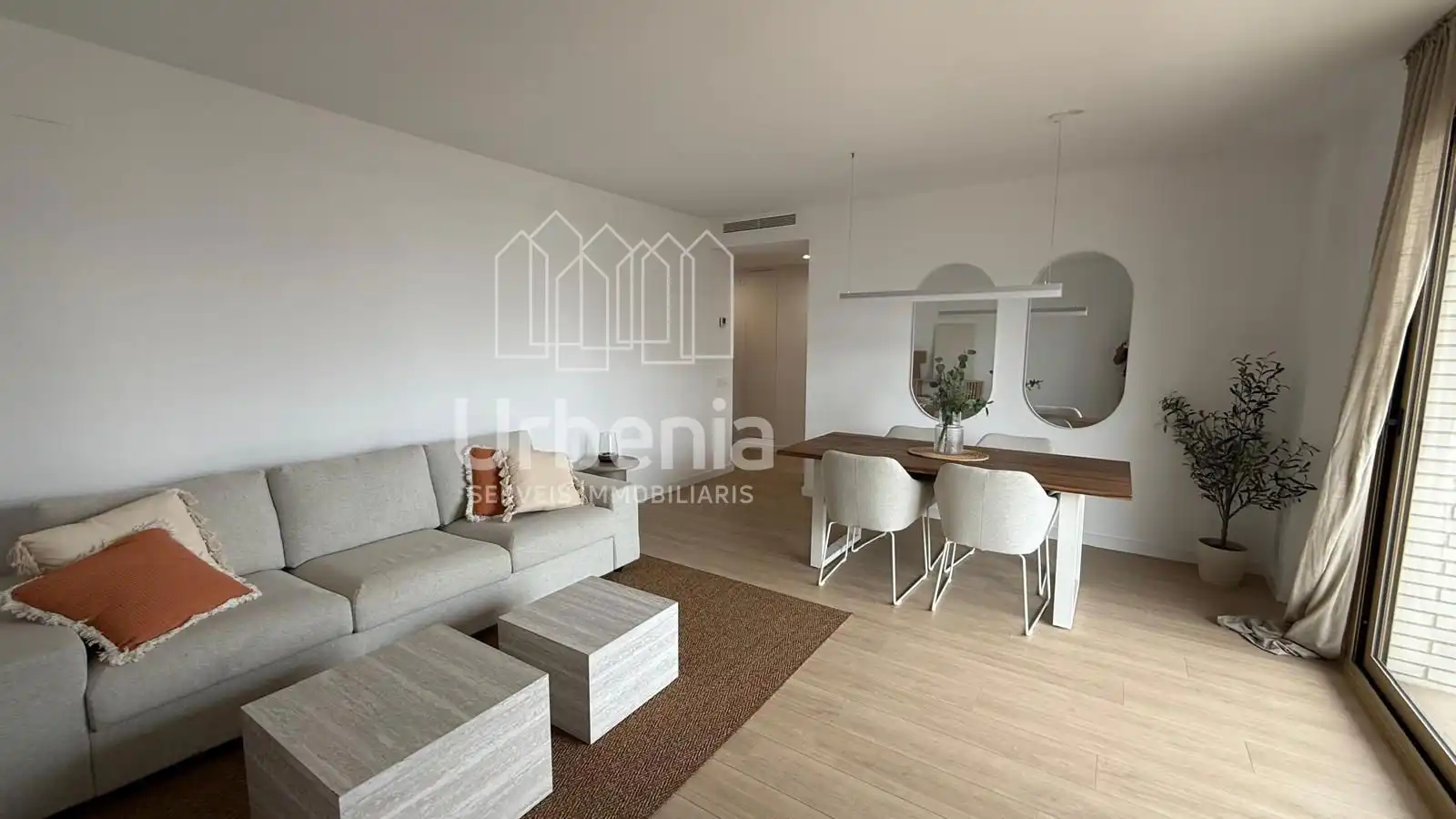 Attic for rent in Gorg