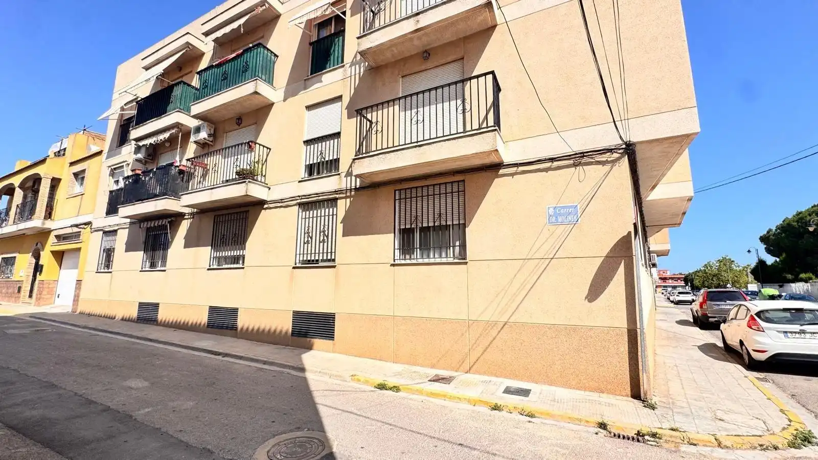 Vista exterior de Planta baja en venta en Massamagrell