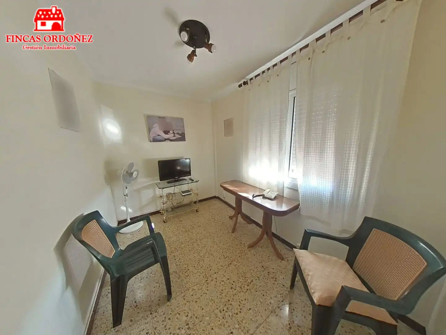 Sala d'estar de Pis en venda en Sant Andreu de la Barca amb Balcó
