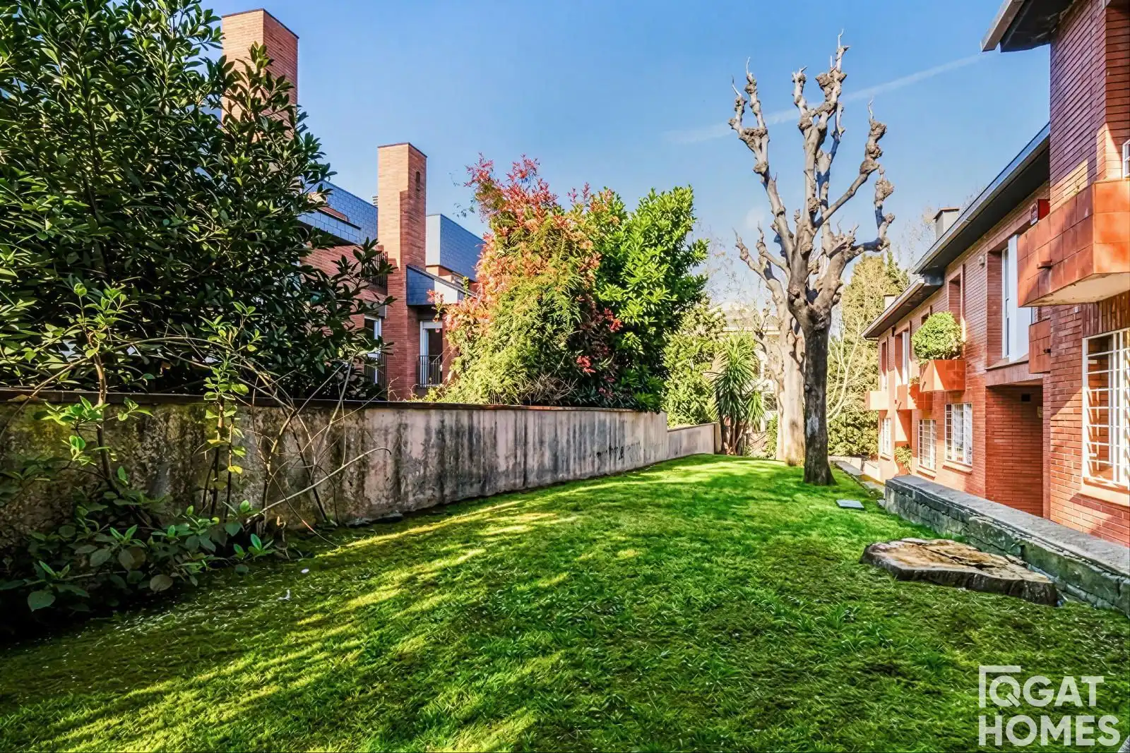 Jardí de Casa adosada en venda en Sant Cugat del Vallès amb Aire condicionat, Calefacció i Terrassa