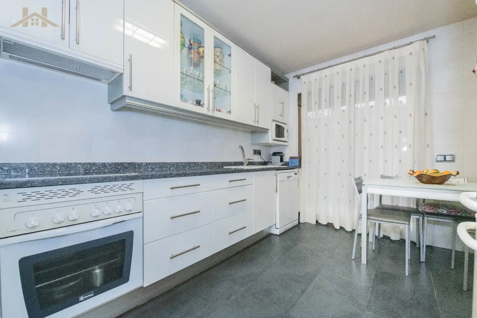 Kitchen of Houses for sale in Móstoles  with Air Conditioner, Heating and Private garden