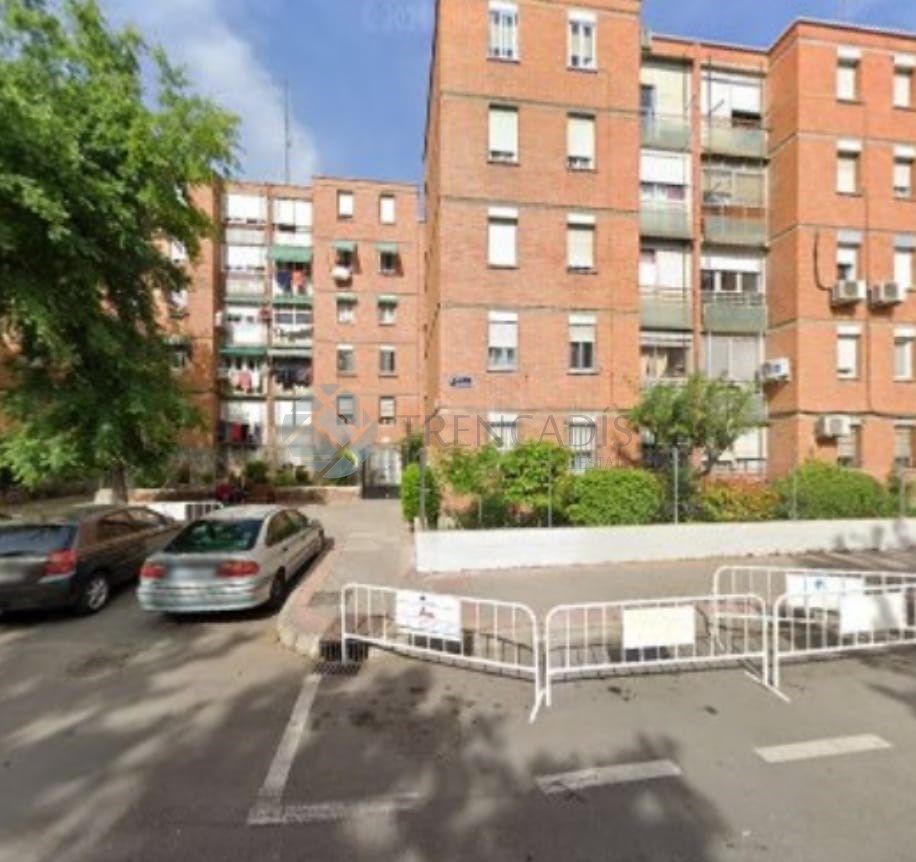 Vista exterior de Piso en venta en  Madrid Capital