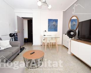 Living room of Flat for sale in  Valencia Capital  with Air Conditioner, Heating and Storage room