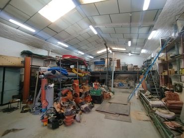 Industrial building for sale in Avenida Yeseros