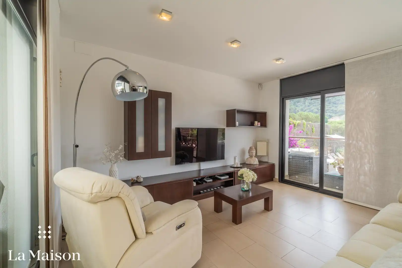 Sala d'estar de Casa o xalet en venda en Vilanova del Vallès amb Parquet, Terrassa i Piscina