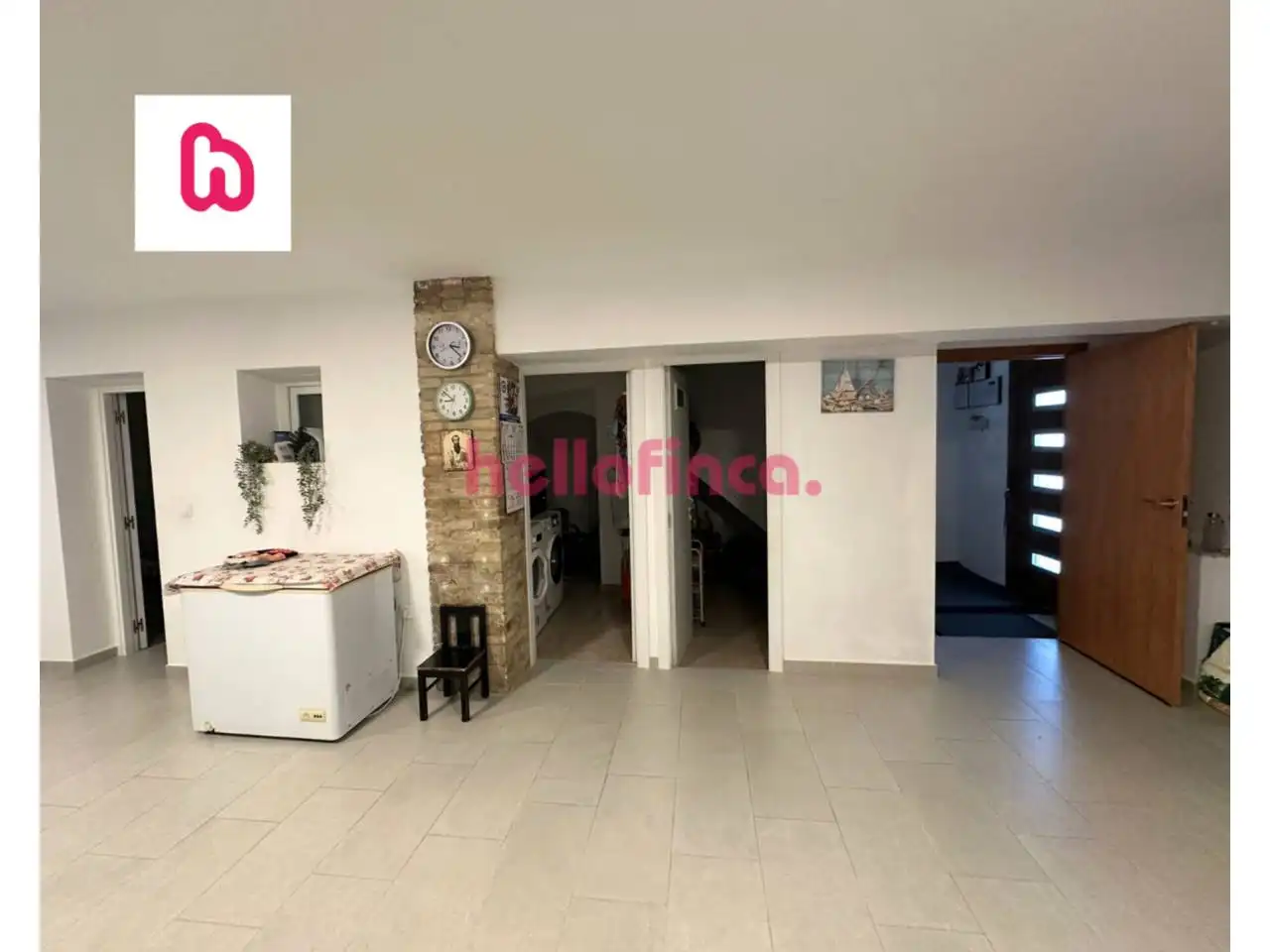 Casa adosada en venda en Sant Pere de Torelló amb Calefacció, Terrassa i Alarma