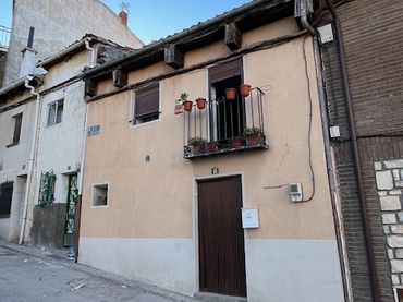 Adossat amb balcó en venda a Plaza Cuesta 16