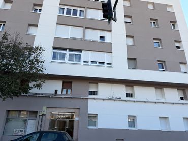 Pis amb balcó en venda a Carretera de Rueda