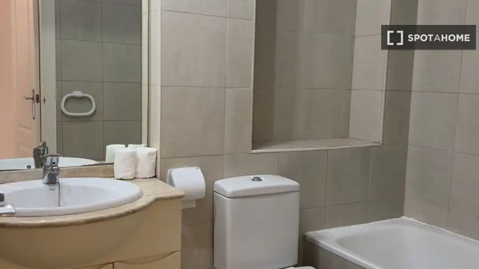 Habitació a Les Bovetes - La Felicidad