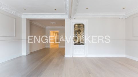 Foto 4 de Piso en venta en Recoletos, Madrid Capital