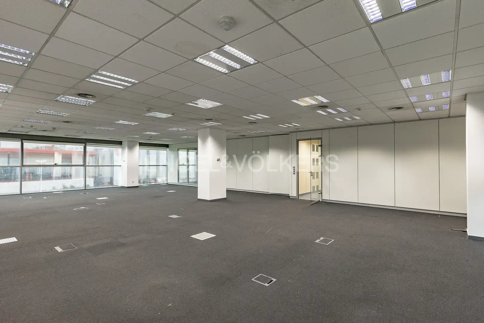 Office space with lift to rent in Zona Industrial, imagen 41