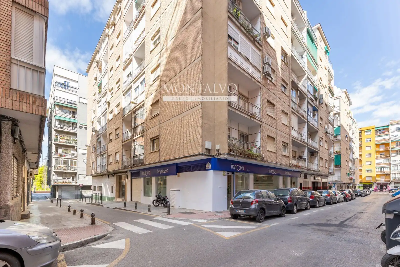 Vista exterior de Pis de lloguer en Granada amb Calefacció i Moblat