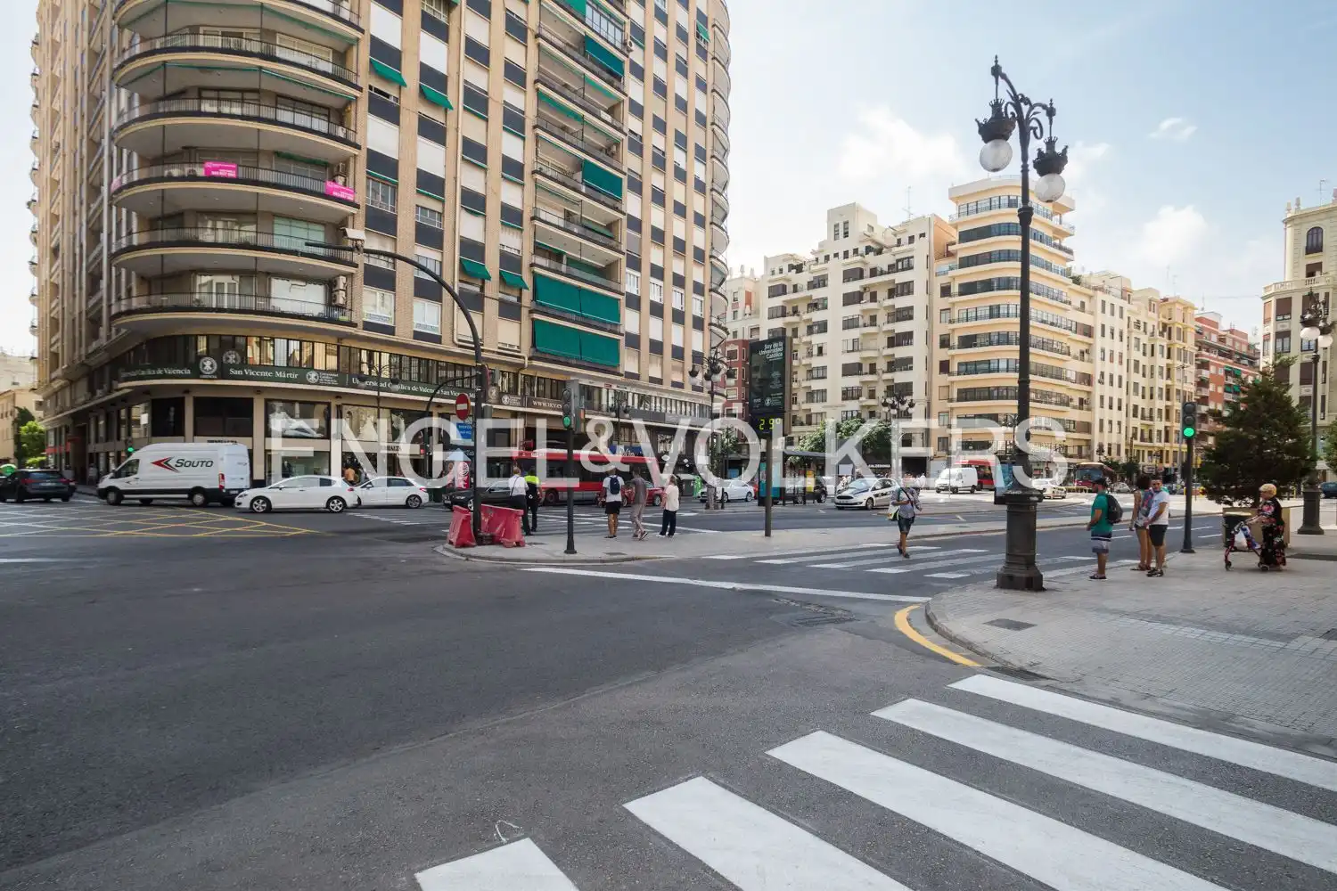 Vista exterior de Piso de alquiler en Valencia con Aire acondicionado, Calefacción y Terraza