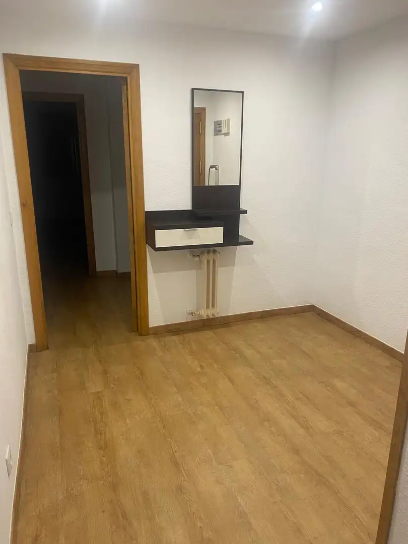 Bedroom of Flat for rent in Getafe  with Air Conditioner, Heating and Terrace