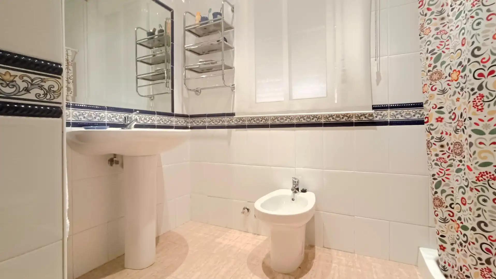 Baño de Casa adosada en venta en Mancha Real con Jardín privado, Terraza y Piscina