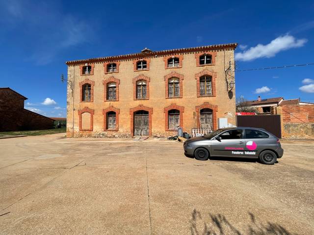 Edificio en Venta en Calle las Eras en Rioseco de Soria