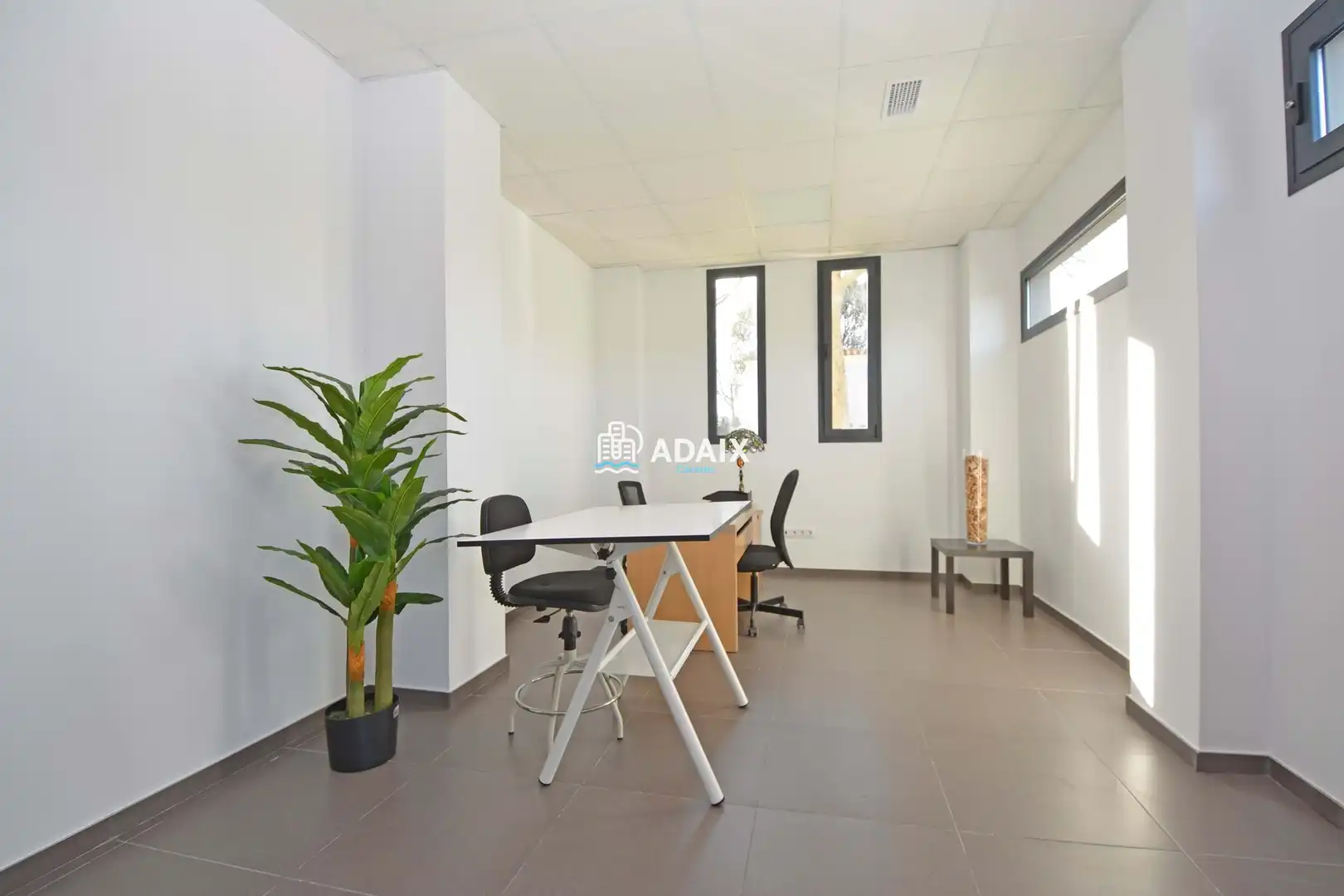 Business premises for sale in Calle Juan Ramón Jiménez número  de Cáceres, imagen 2