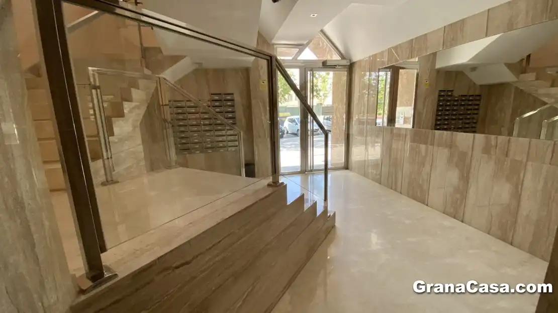Flat for rent in Granada  with Heating, Terrace and Furnished