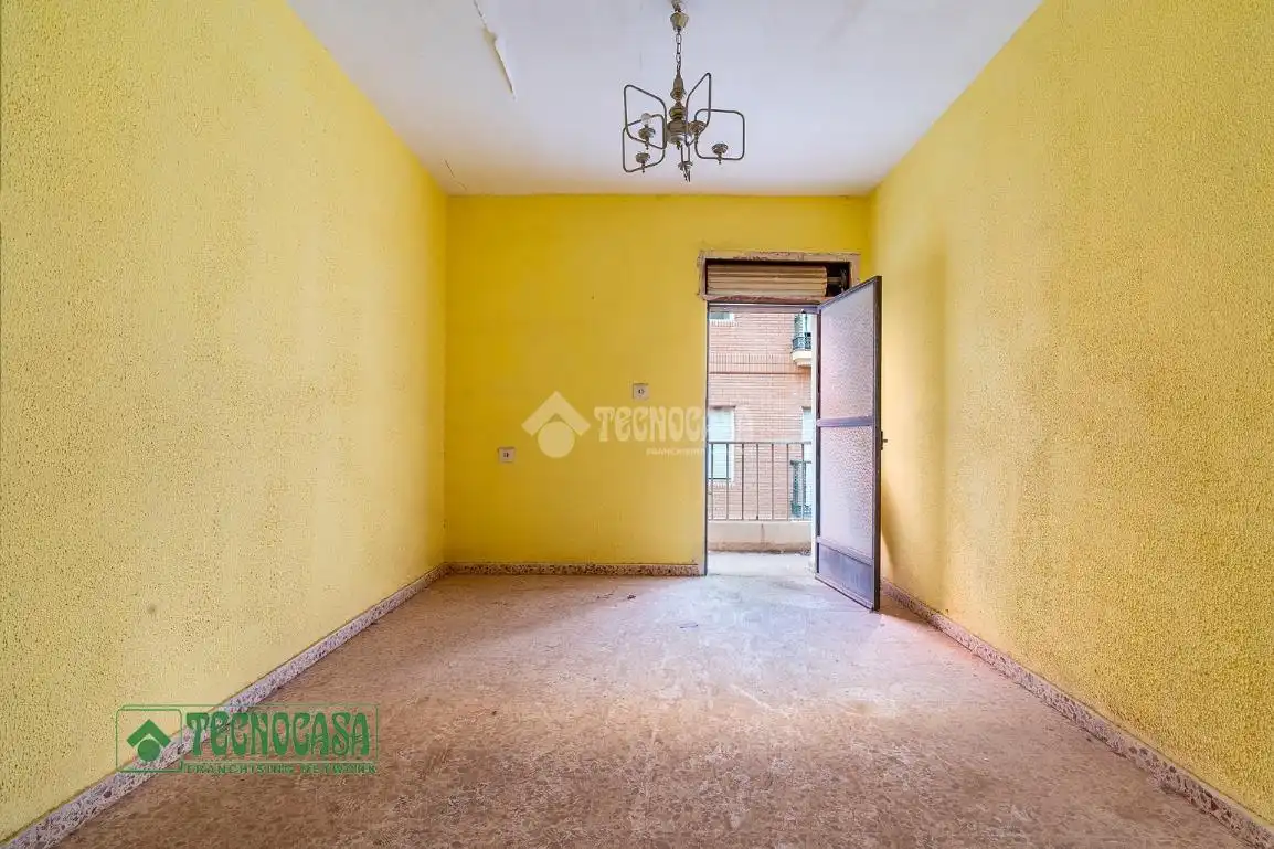 Flat with terrace for sale in El Ejido Ciudad