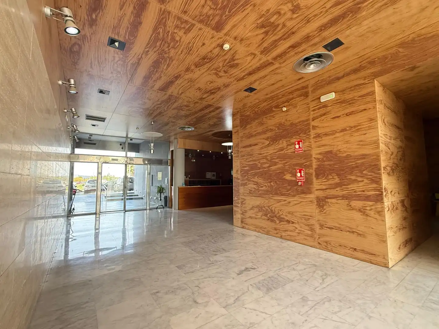 Oficina de alquiler en Mairena del Aljarafe con Aire acondicionado