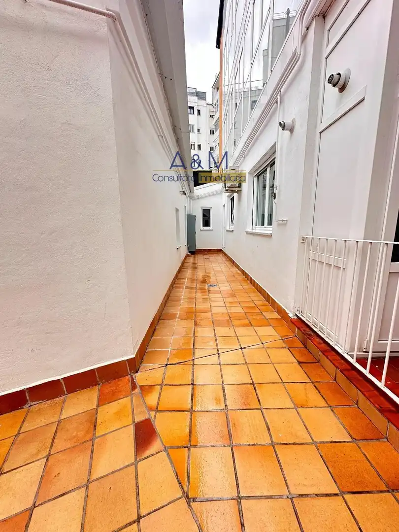 Piso de alquiler en General Almirante, Centro