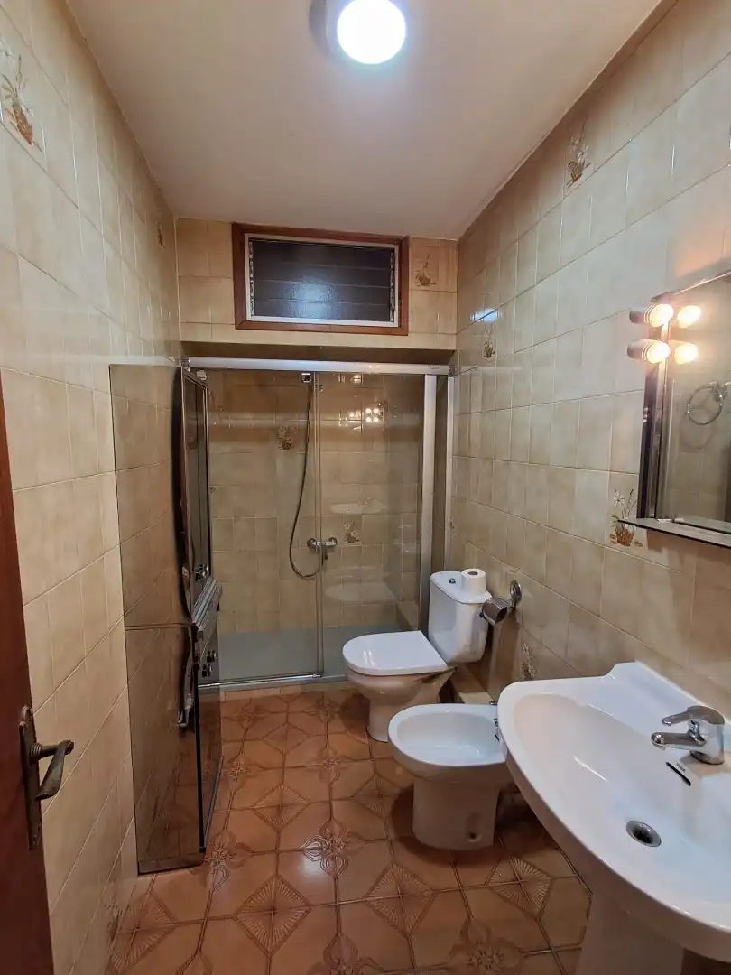 Bany de Casa o xalet en venda en Sant Sadurní d'Anoia amb Calefacció, Jardí privat i Terrassa