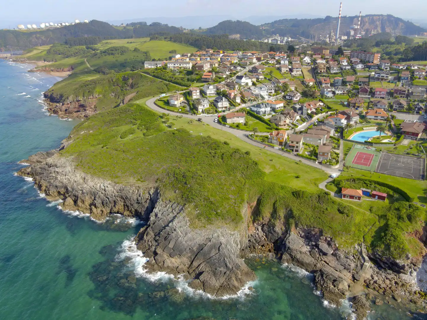 Vista exterior de Casa o chalet en venta en Carreño con Calefacción, Jardín privado y Terraza