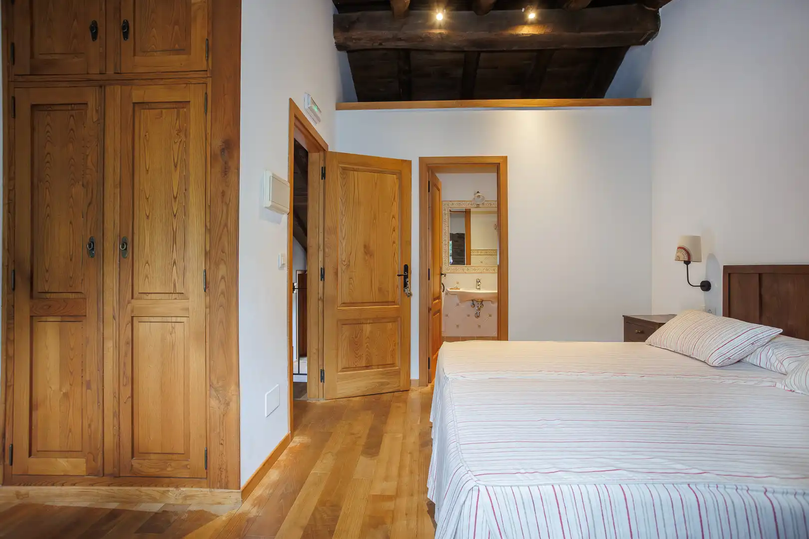 Habitación de Local en venta en Folgoso do Courel con Amueblado