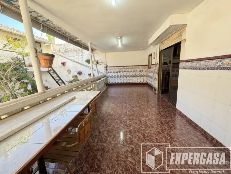 Vista exterior de Casa o chalet en venta en Valencia con Terraza y Trastero