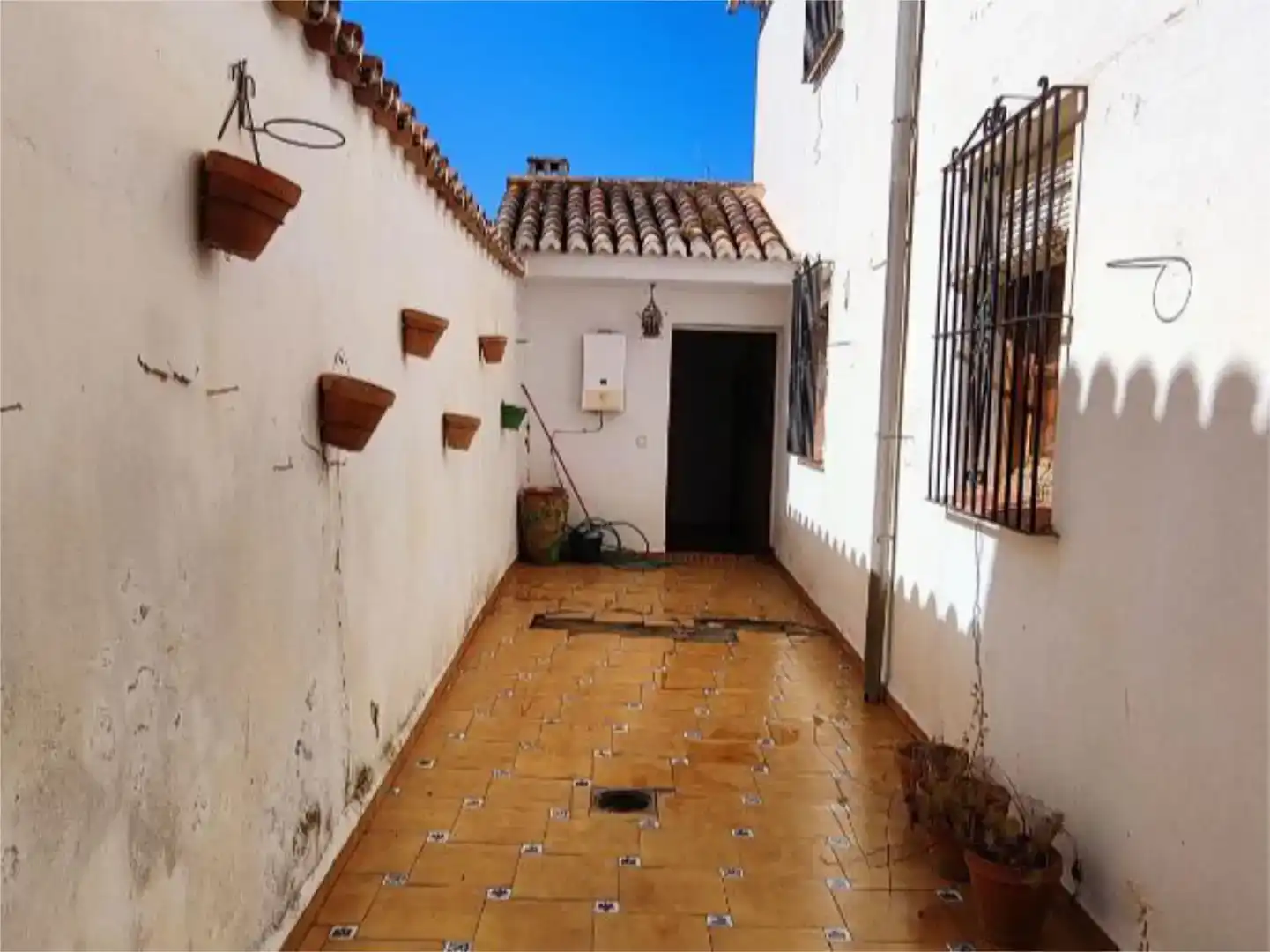 Vista exterior de Piso en venta en Casabermeja con Trastero