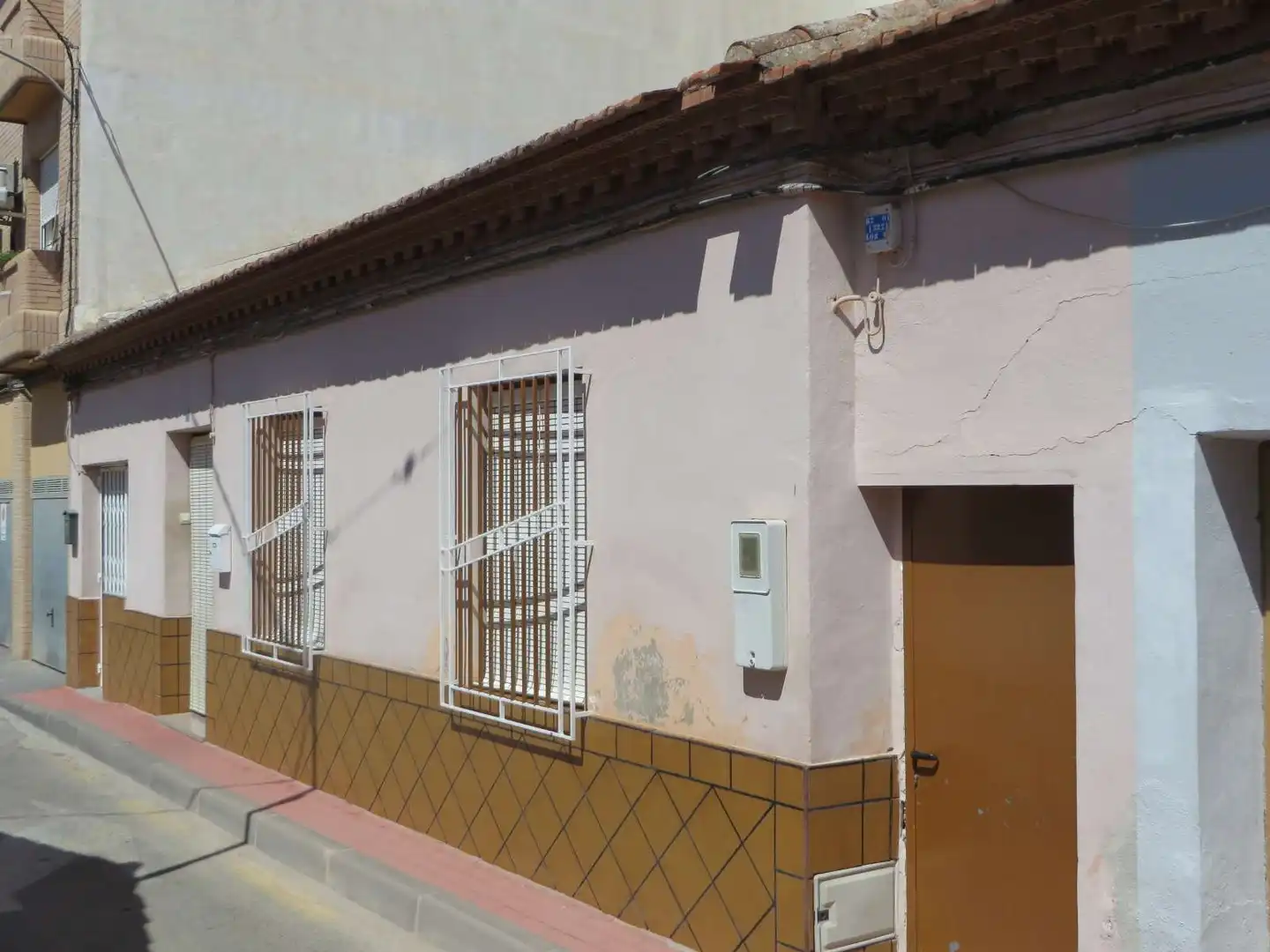 Vista exterior de Piso en venta en Pedanías Oeste