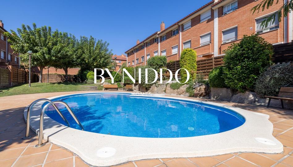 Foto 1 de Casa adosada en venda a Coll Favà, Barcelona