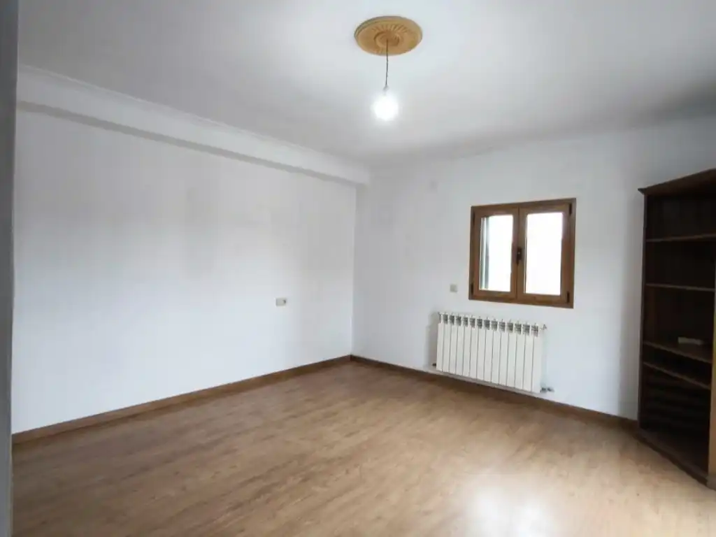 Casa amb terrassa en venda a Avenida de Portugal 15, imagen 9