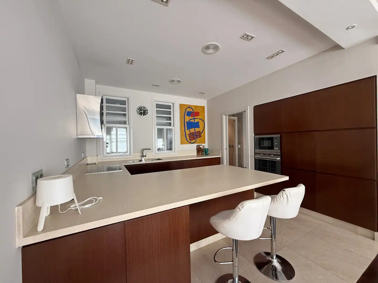 Küche von Wohnung zur Miete in A Coruña Capital  mit Heizung, Parkett und Balkon