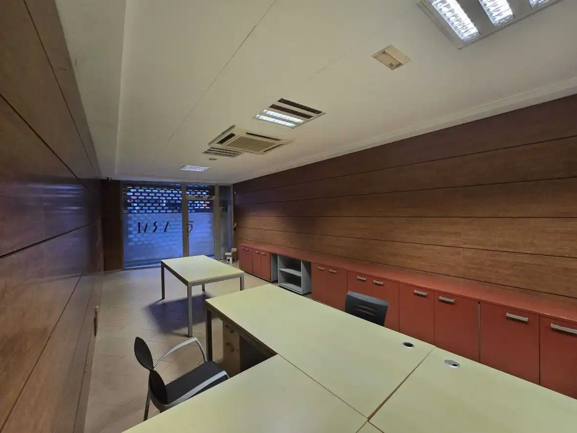 Local comercial en venta en BLAS VALERO