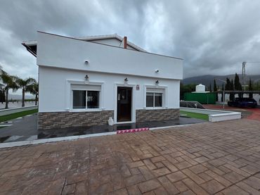Casa amb piscina en venda a Las Lomas - Las Torres - Terrazas de Alhaurín