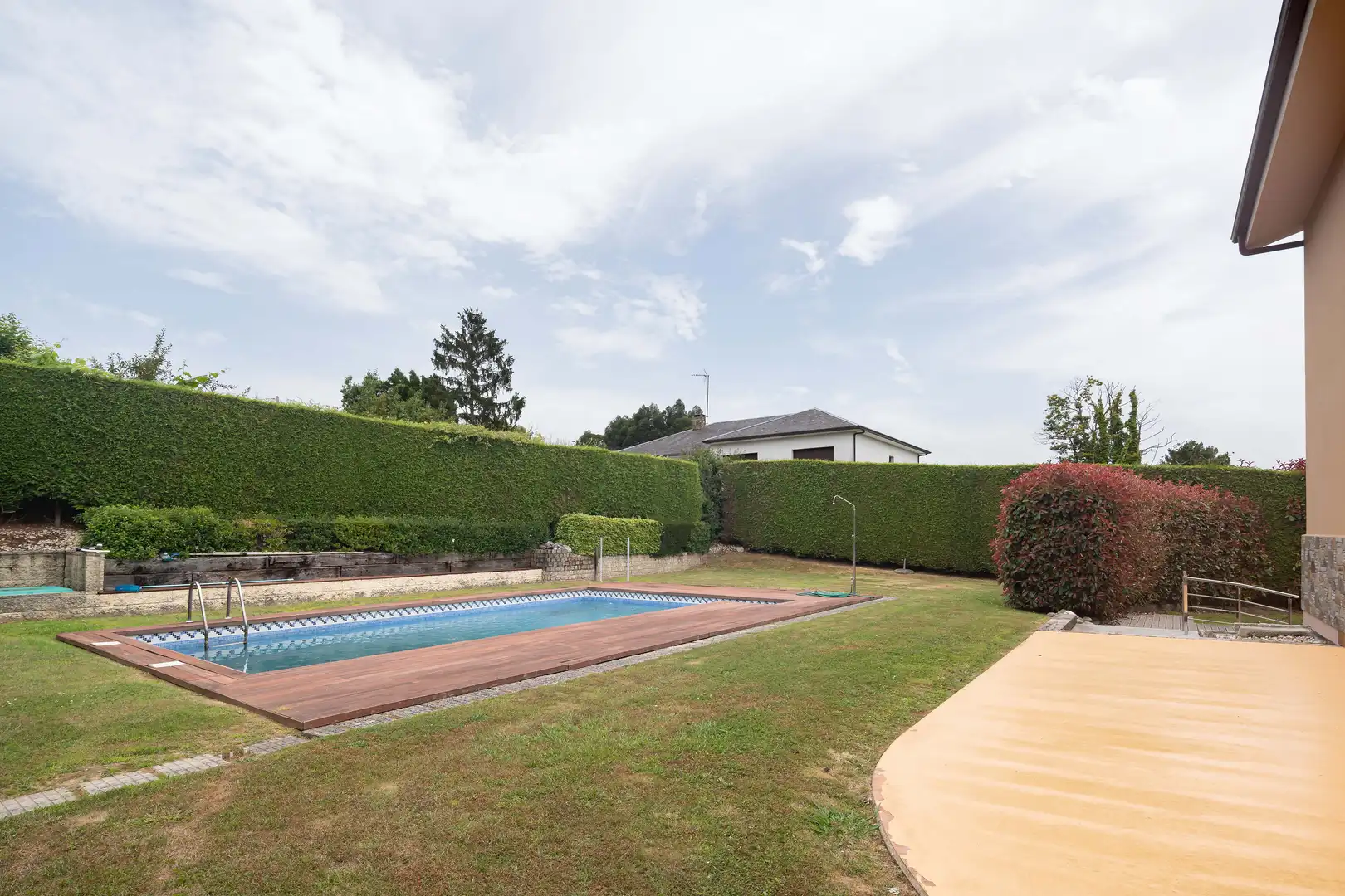 Piscina de Casa o chalet en venta en Sada (A Coruña) con Calefacción, Jardín privado y Piscina